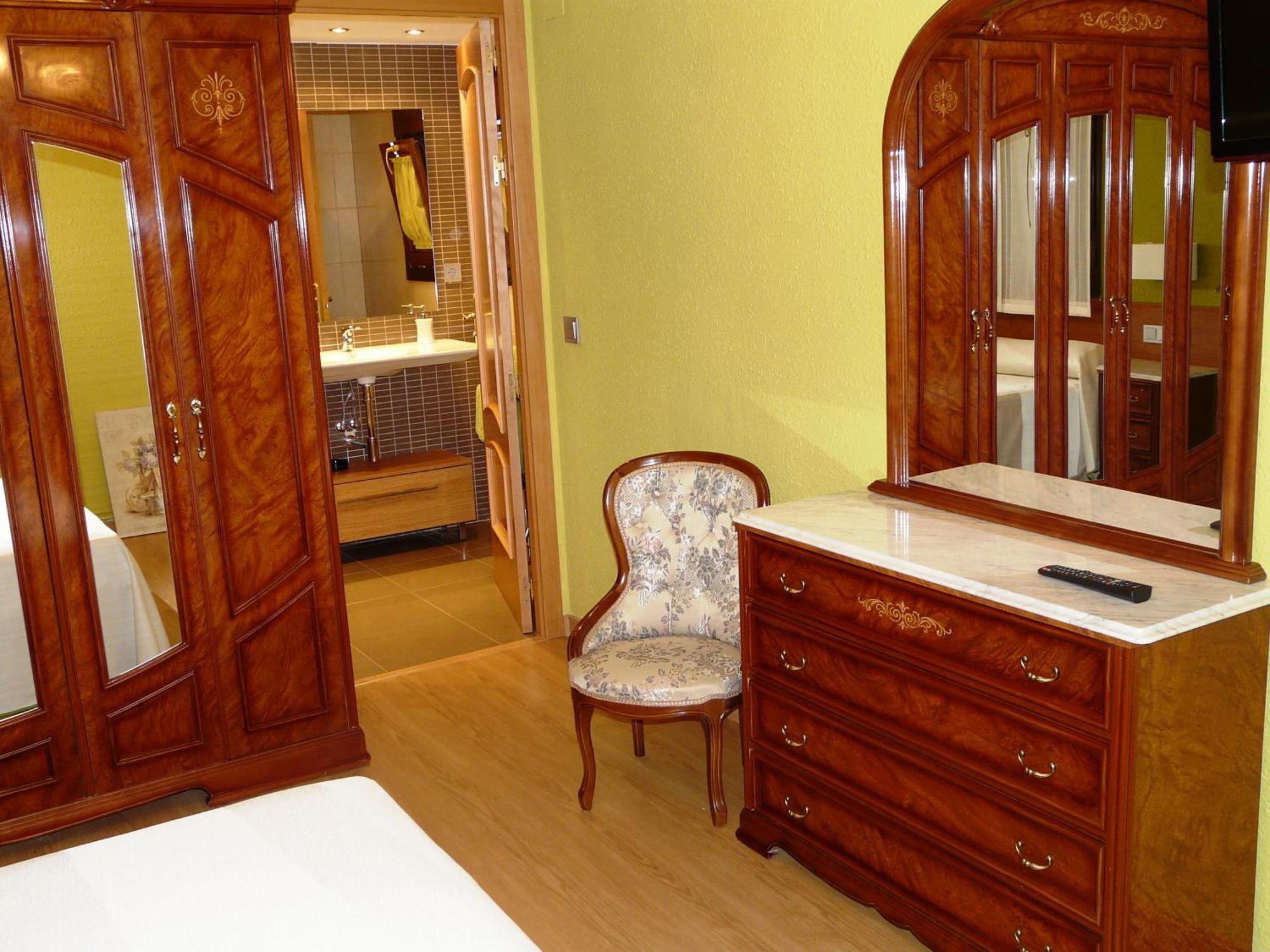 Apartamento Turístico Guara Casa Castro Barbastro Exterior foto